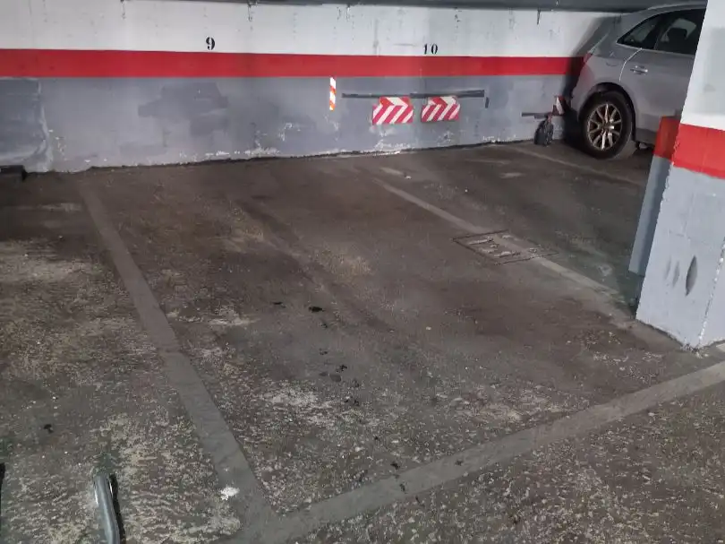Parkplatz von Garage zur Miete in Majadahonda
