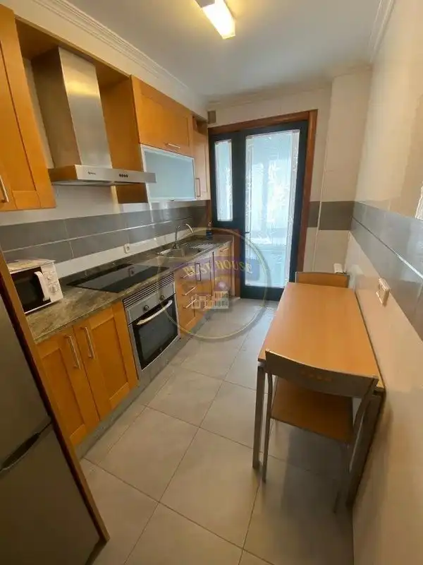 Flat with terrace to rent in Calle ZARAGOZA