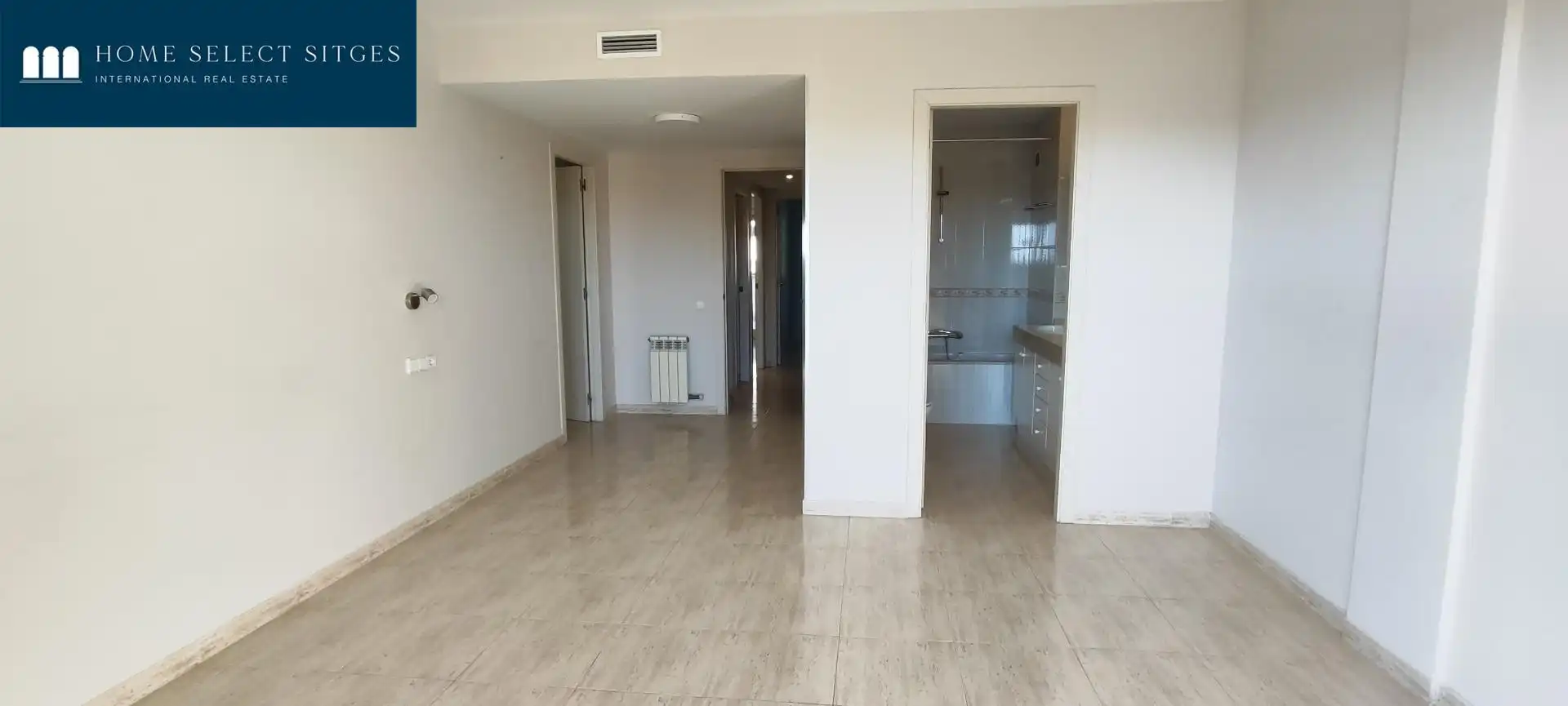 Einfamilien-Reihenhaus zum Verkauf in Sitges mit Klimaanlage, Heizung und Parkett