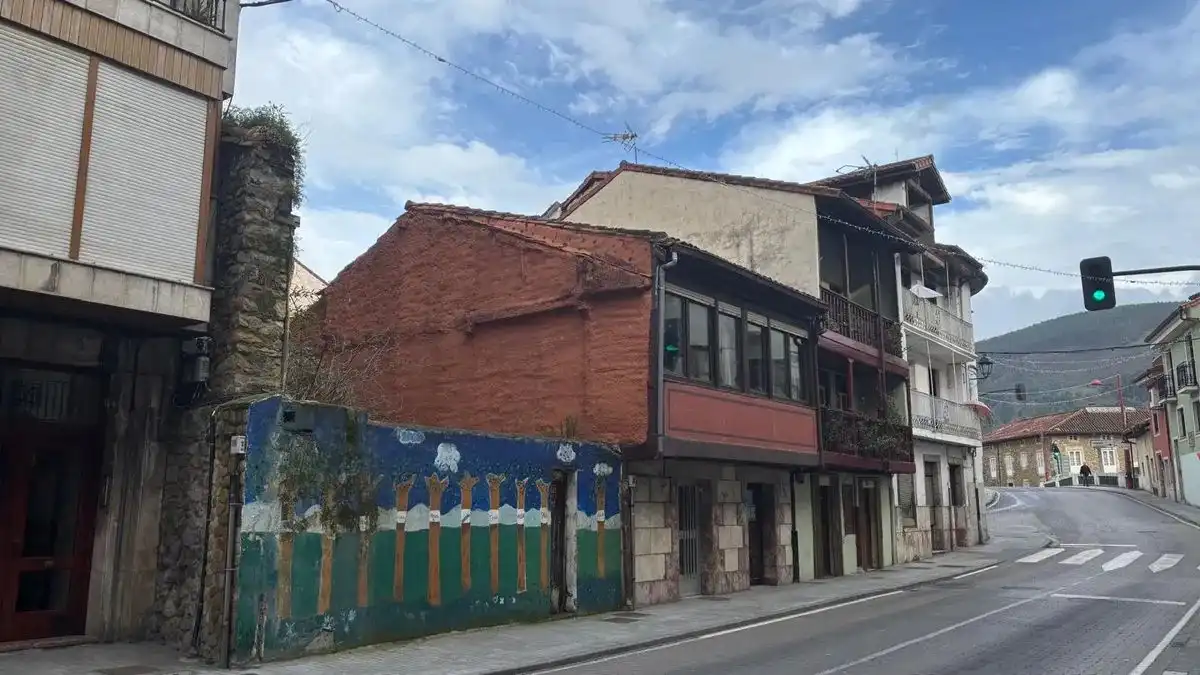 Casa amb jardí en venda a Calle DEL COMERCIO, imagen 2