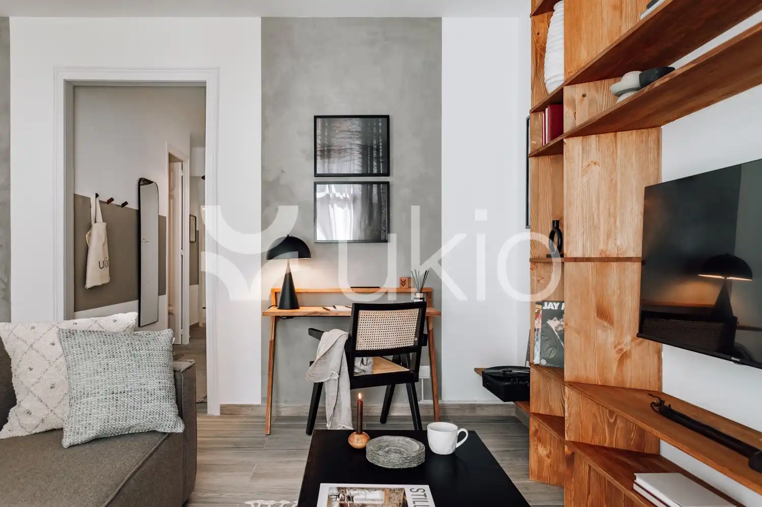 Dormitori de Apartament de lloguer en Barcelona amb Aire condicionat, Moblat i Forn