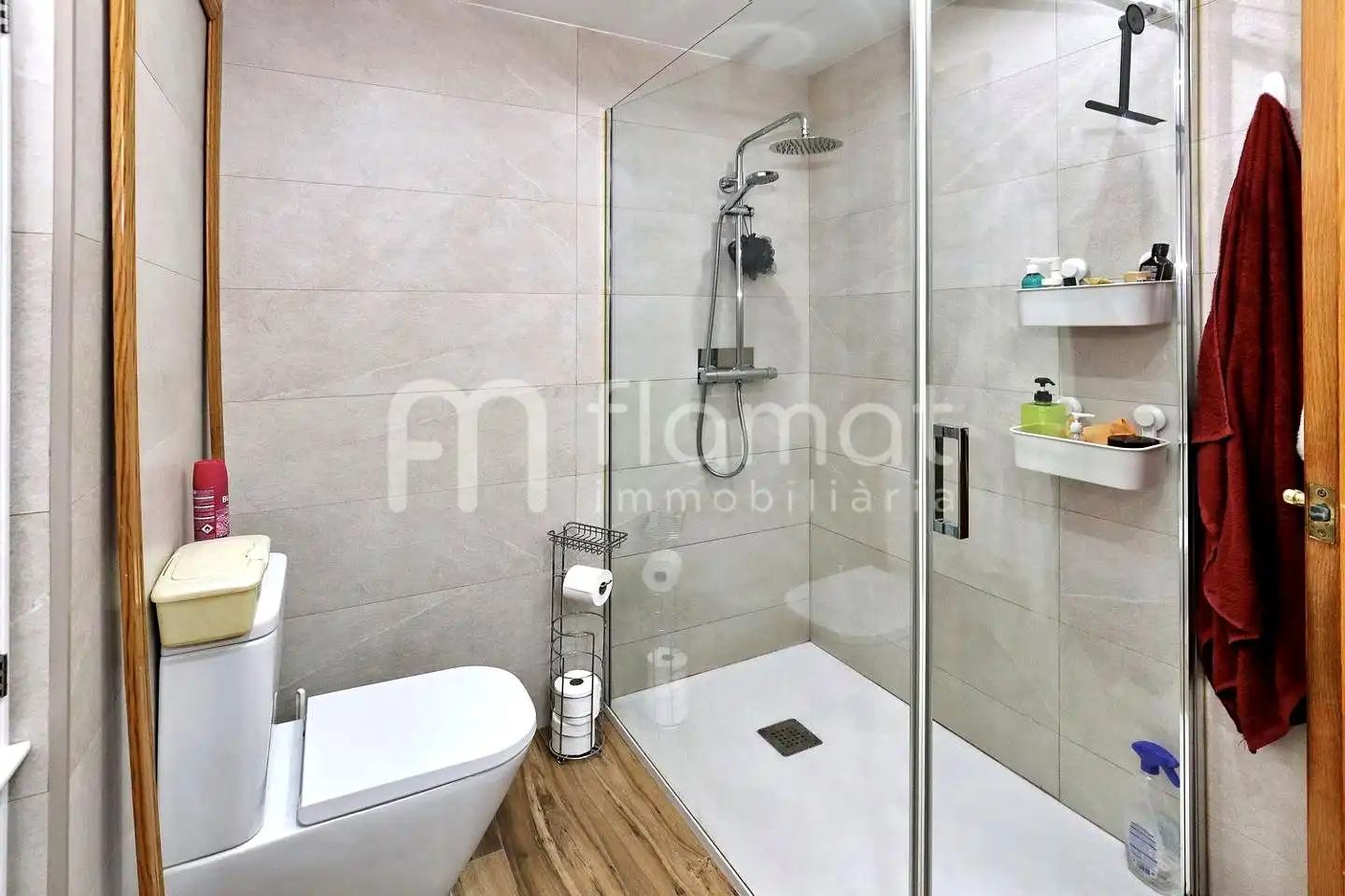 Baño de Piso en venta en Sabadell con Aire acondicionado