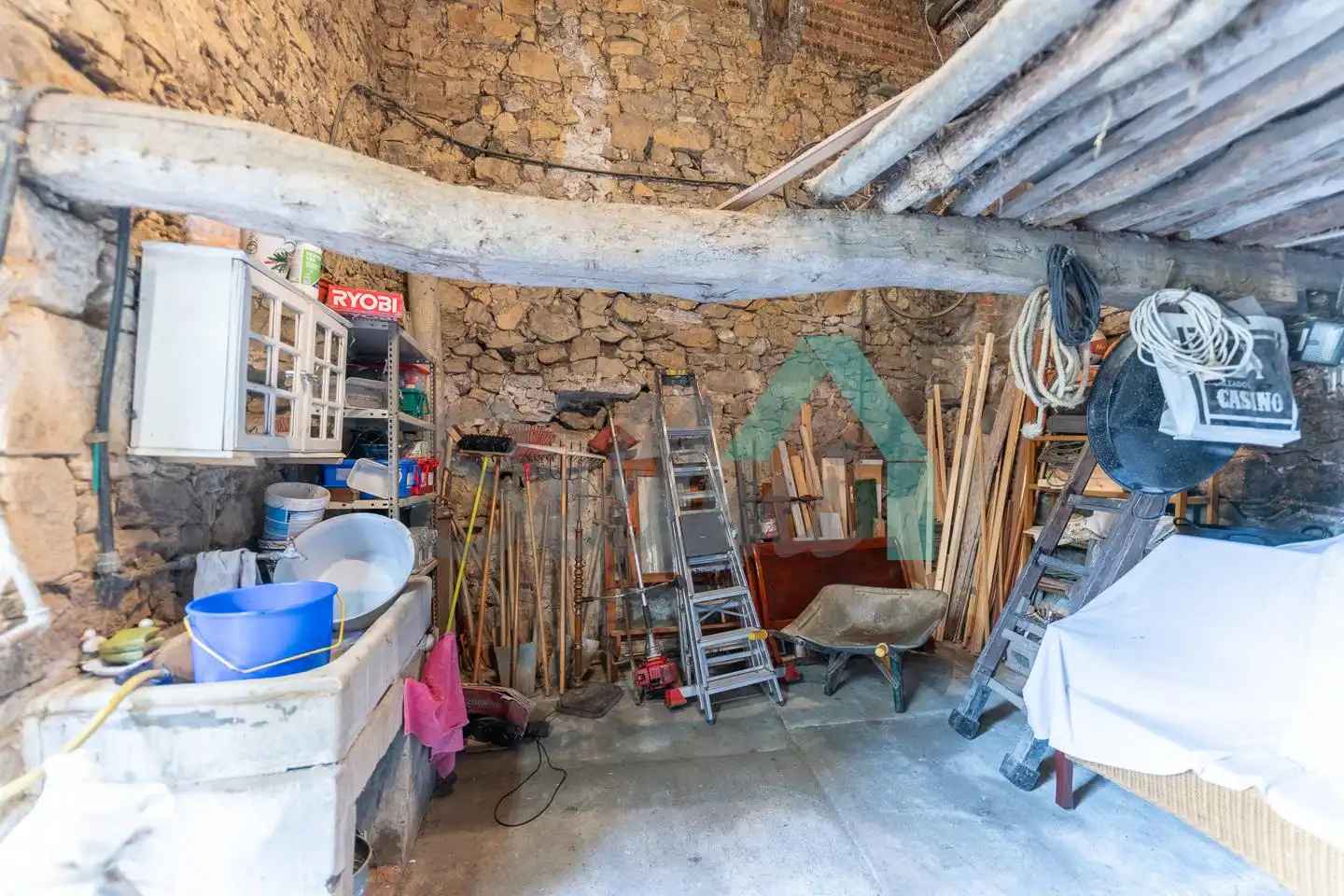 Casa adosada en venda en Langreo amb Calefacció, Jardí privat i Parquet