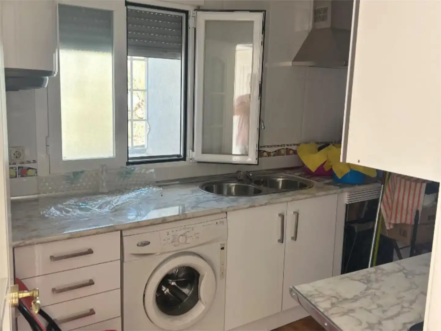 Cuina de Pis en venda en La Toba amb Moblat i Balcó