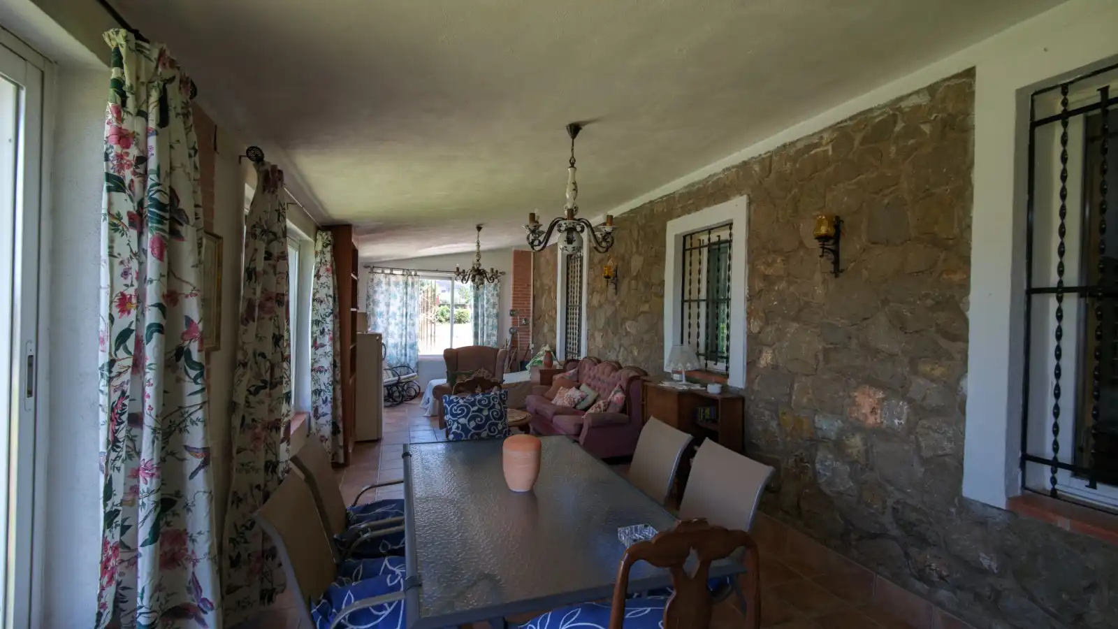 Menjador de Casa o xalet en venda en La Zubia amb Aire condicionat, Jardí privat i Traster