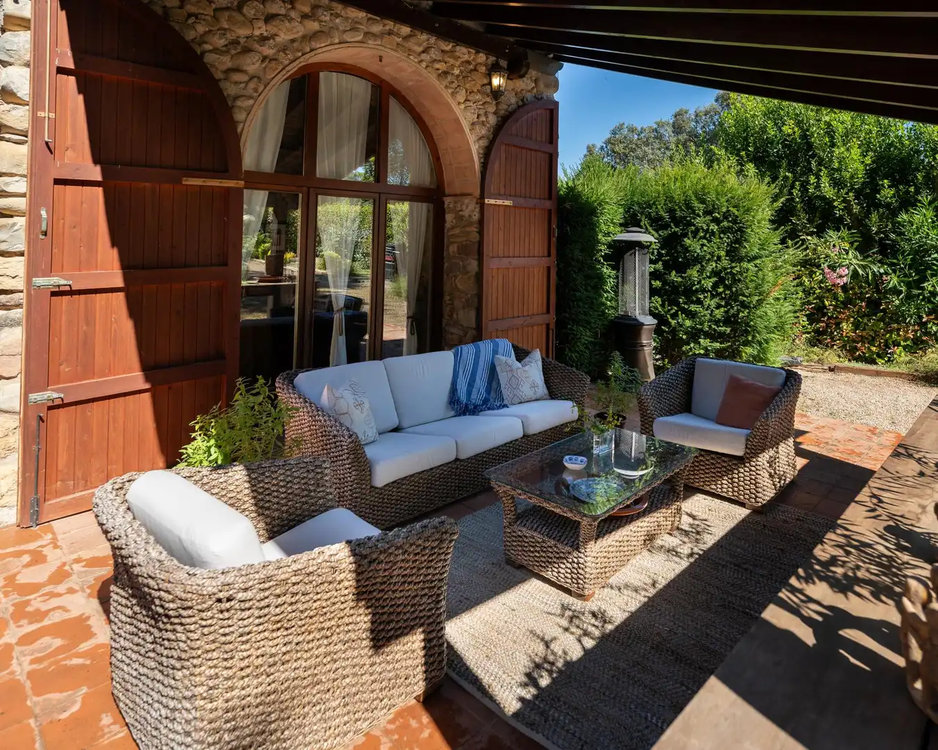Terraza de Finca rústica en venta en Esponellà con Aire acondicionado, Calefacción y Jardín privado