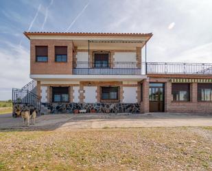 Exterior view of House or chalet for sale in San Martín de Pusa  with Air Conditioner, Heating and Private garden