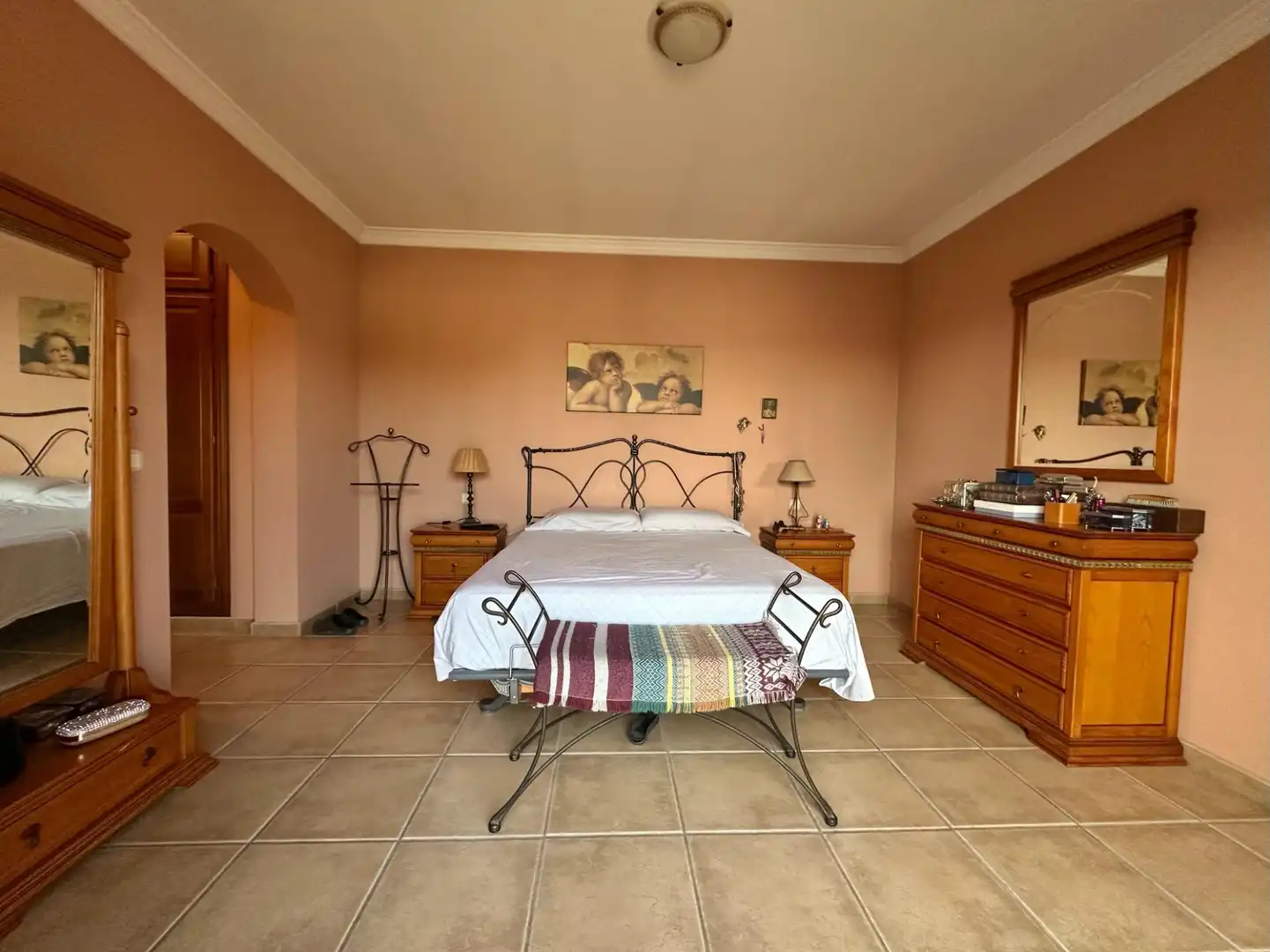 Dormitori de Casa o xalet en venda en Marbella amb Aire condicionat, Calefacció i Jardí privat