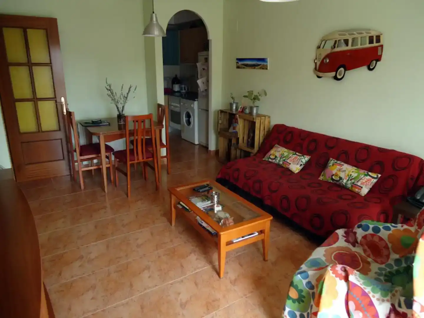Sala d'estar de Pis en venda en Huesca amb Traster, Piscina i Moblat