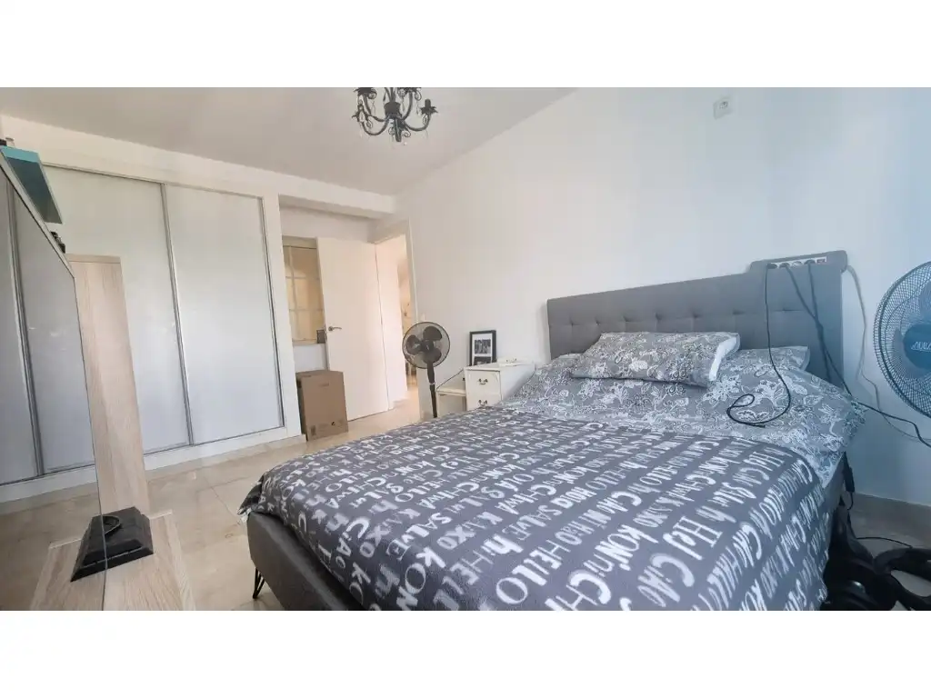 Dormitori de Casa adosada en venda en Orihuela amb Aire condicionat, Jardí privat i Moblat
