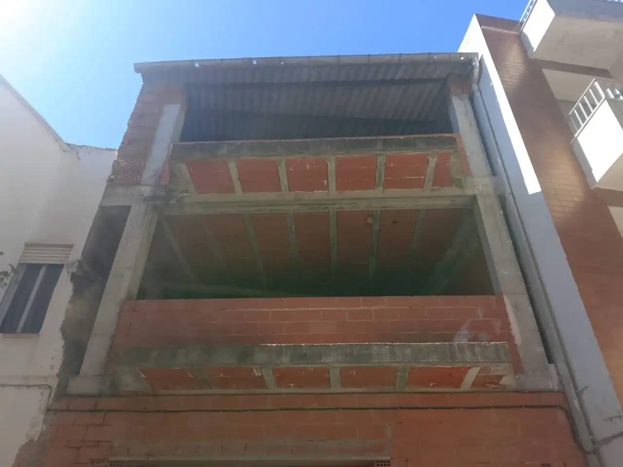 Vista exterior de Casa adosada en venta en Simat de la Valldigna