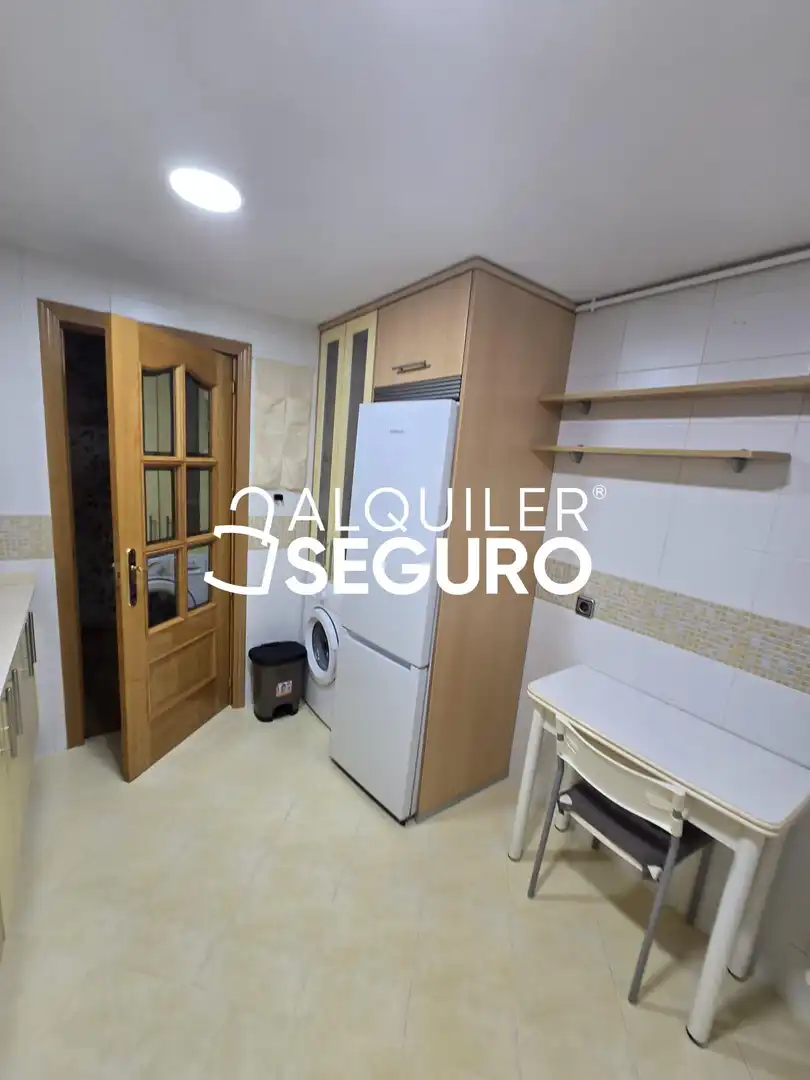 Kitchen of Flat for rent in Alcalá de Henares  with Air Conditioner, Heating and Terrace