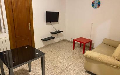 Living room of Flat for sale in Salamanca Capital  with Heating and Balcony