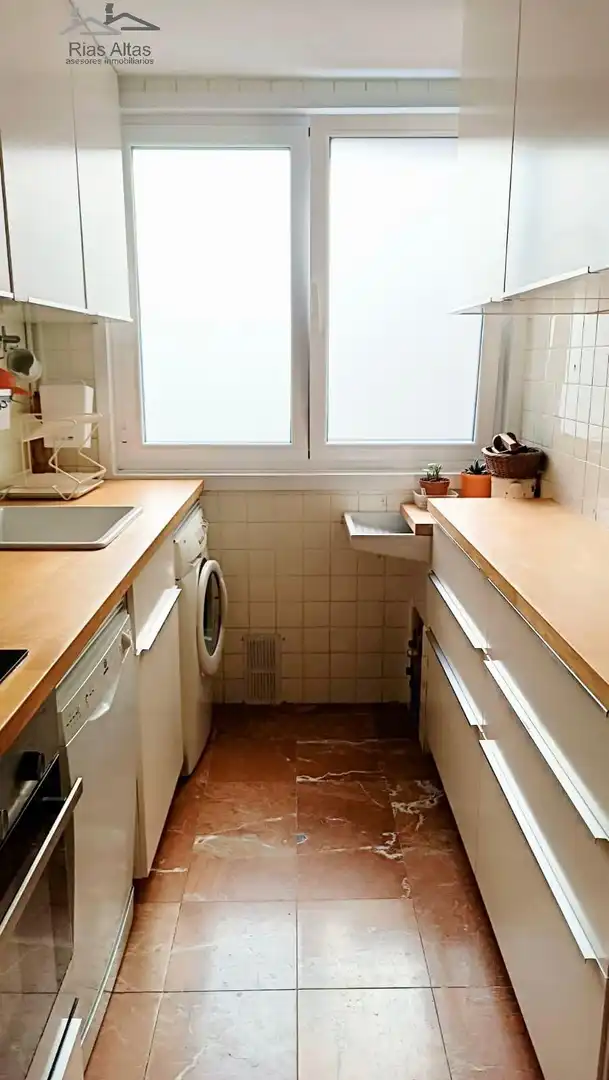 Kitchen of Flat for sale in A Coruña Capital   with Heating and Furnished