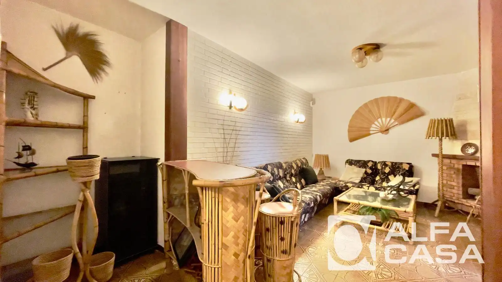Living room of Houses for sale in Canyelles