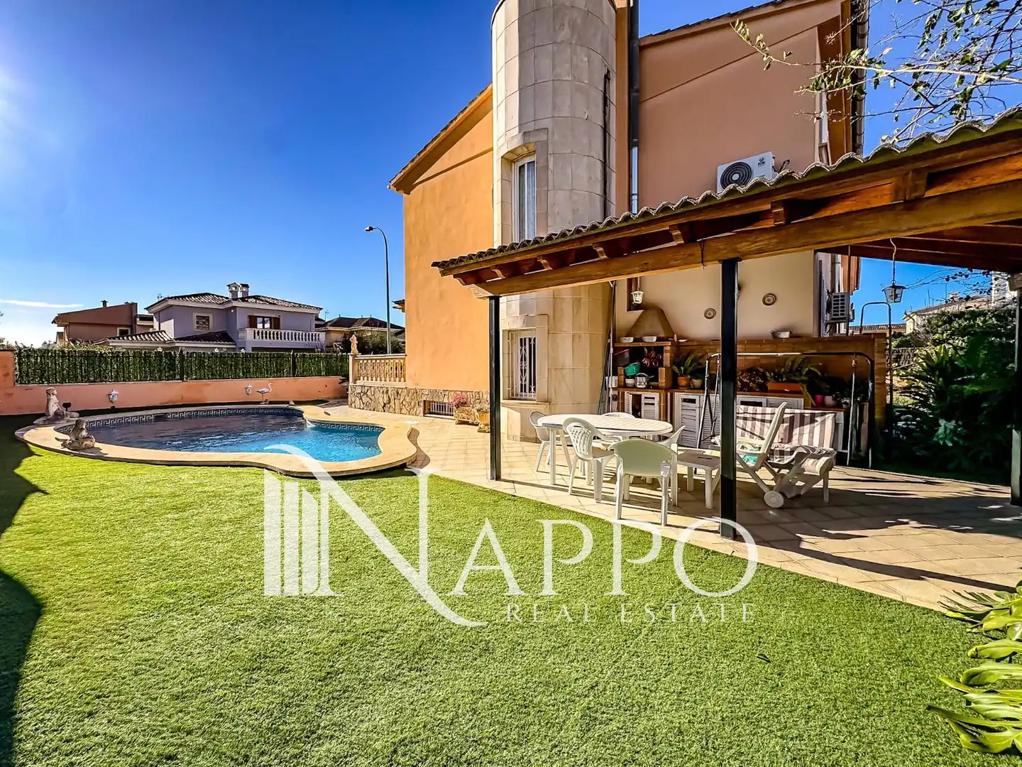 Vista exterior de Casa o xalet en venda en Marratxí amb Aire condicionat, Terrassa i Traster