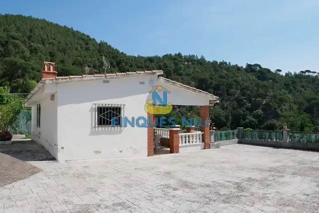 Exterior view of Houses for sale in Massanes
