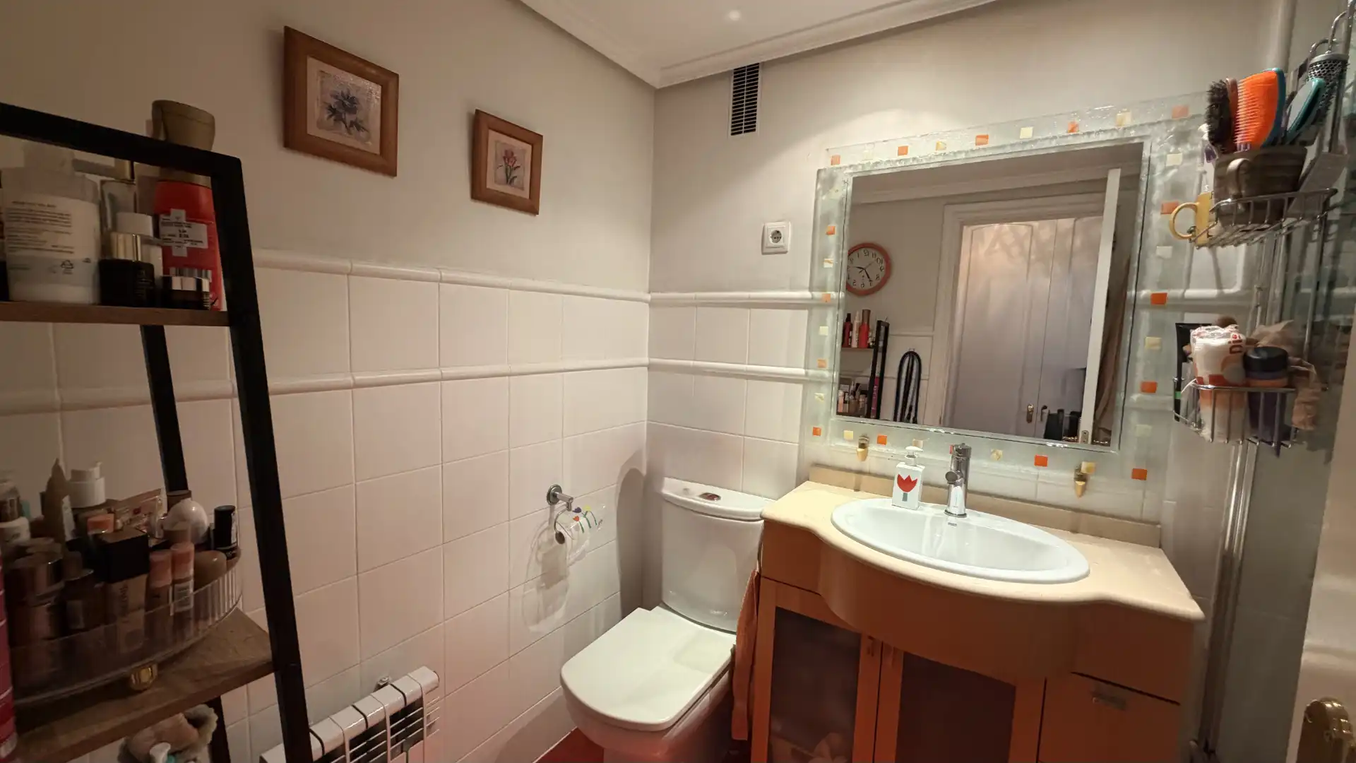 Badezimmer von Wohnung zum Verkauf in Madrid mit Klimaanlage, Heizung und Privatgarten