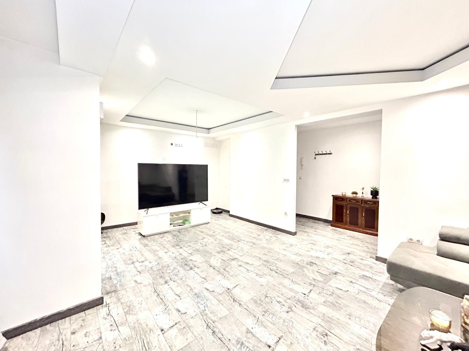 Sala d'estar de Apartament en venda en Sedaví amb Aire condicionat, Terrassa i Balcó