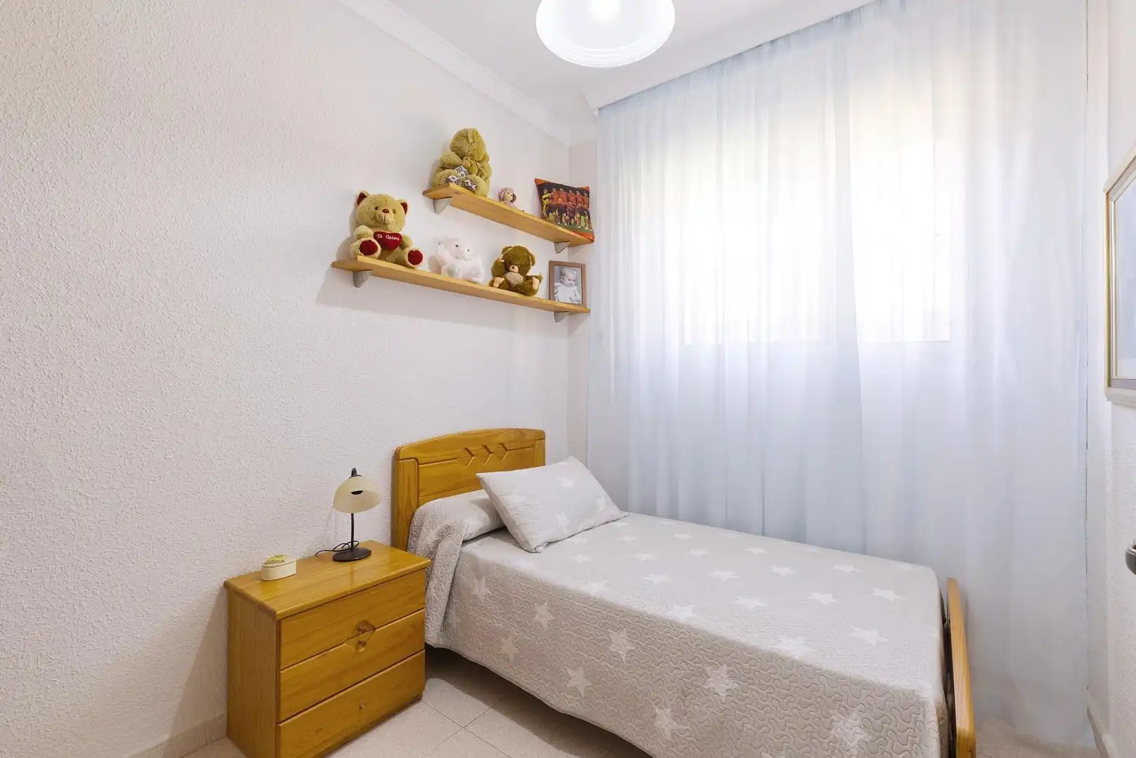 Dormitori de Casa o xalet en venda en Alhaurín de la Torre amb Aire condicionat, Calefacció i Jardí privat