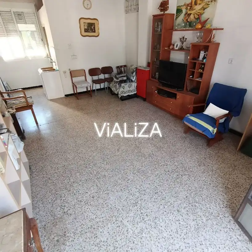 Business premises for sale in Casc Urbà, imagen 2