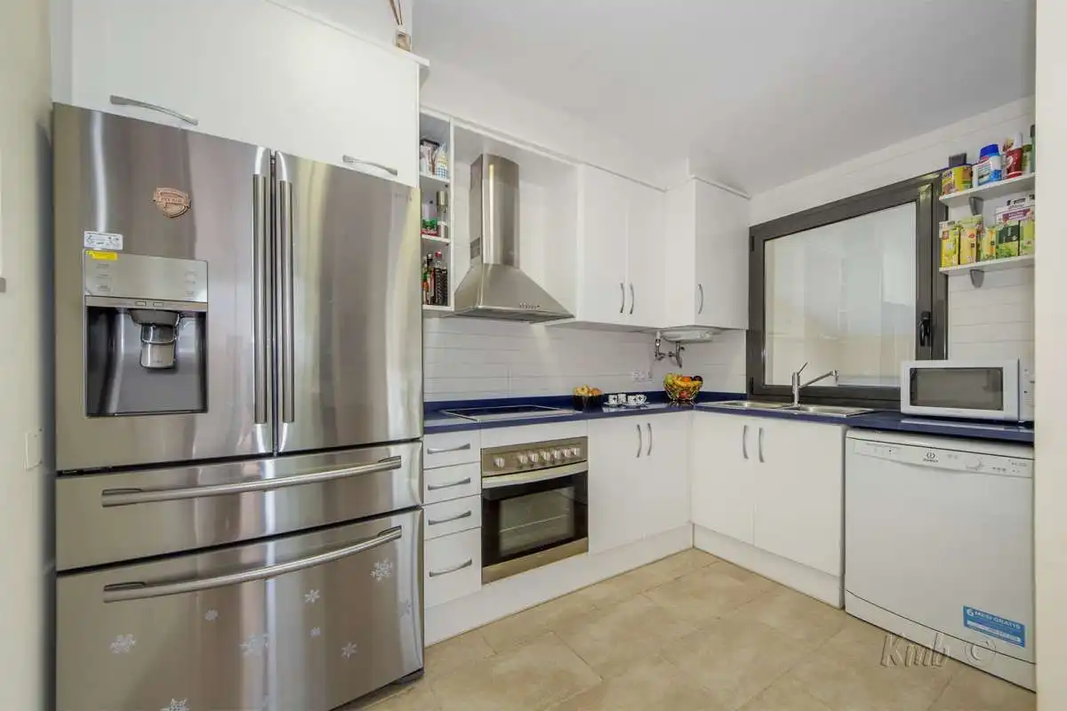 Casa pareada con jardín en venta en Almadrava - Canyelles - Puig-Rom, imagen 8