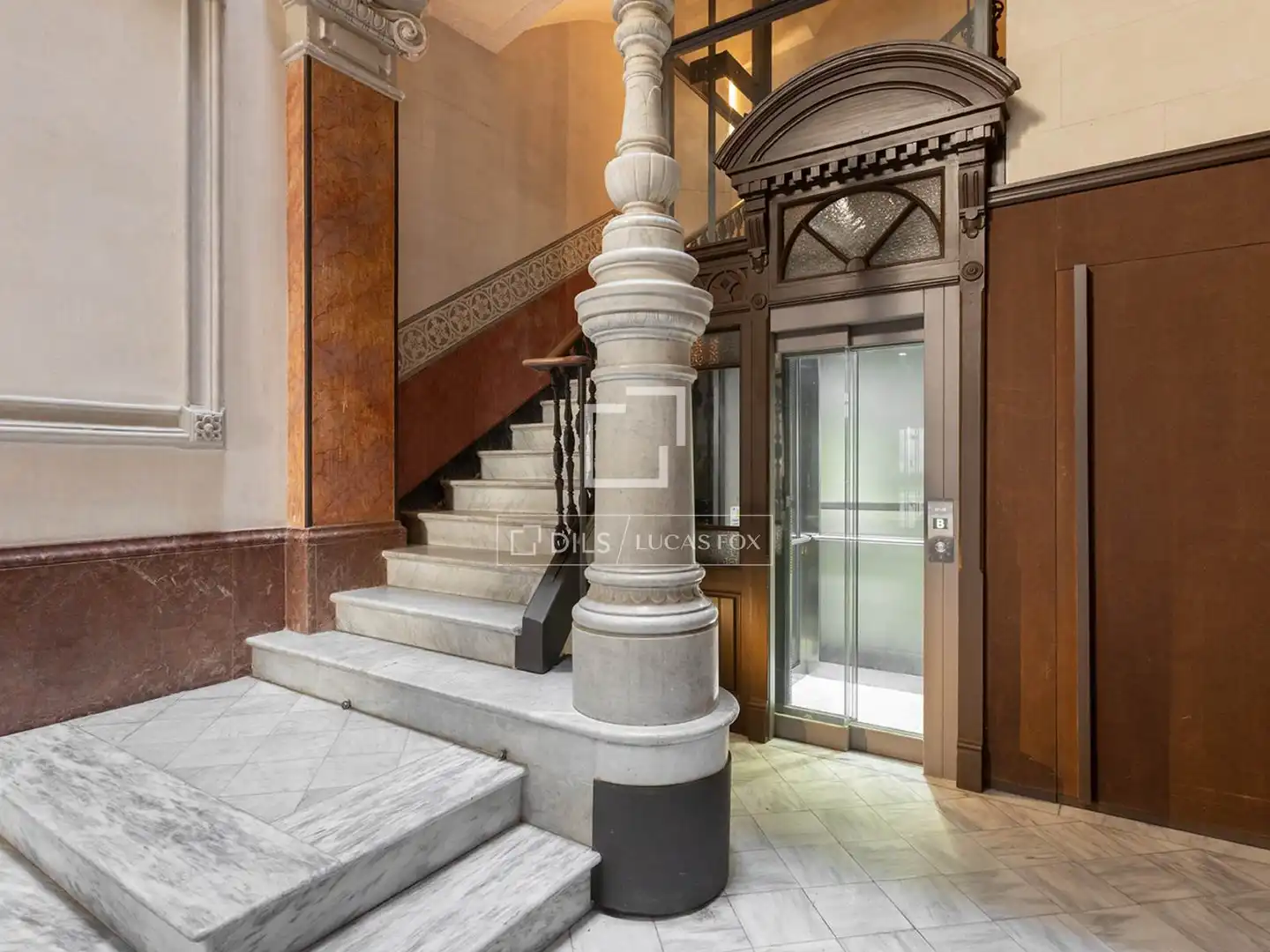 Piso en venta en Barcelona con Aire acondicionado, Calefacción y Amueblado