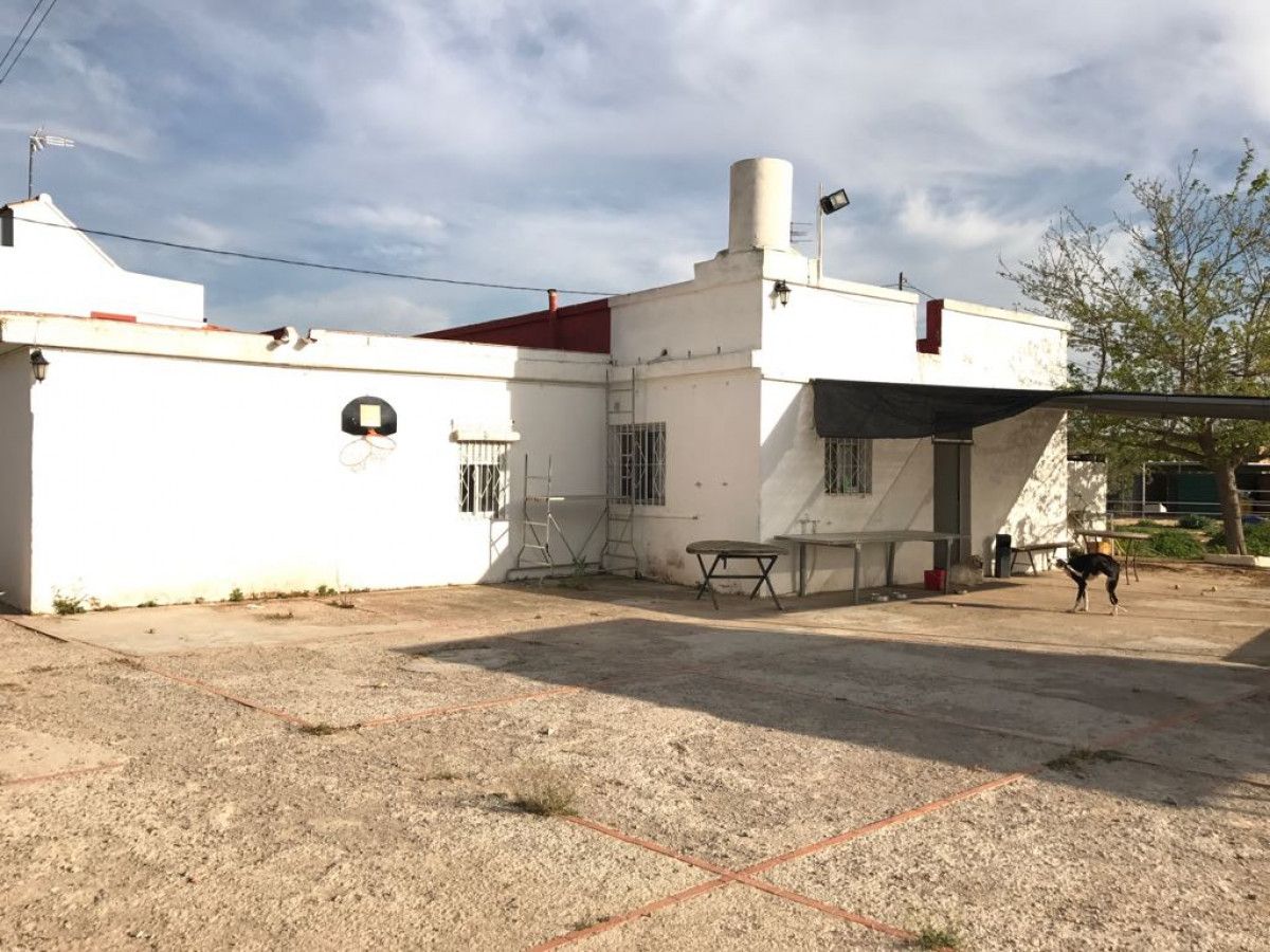 Vista exterior de Casa o xalet en venda en Manises amb Terrassa