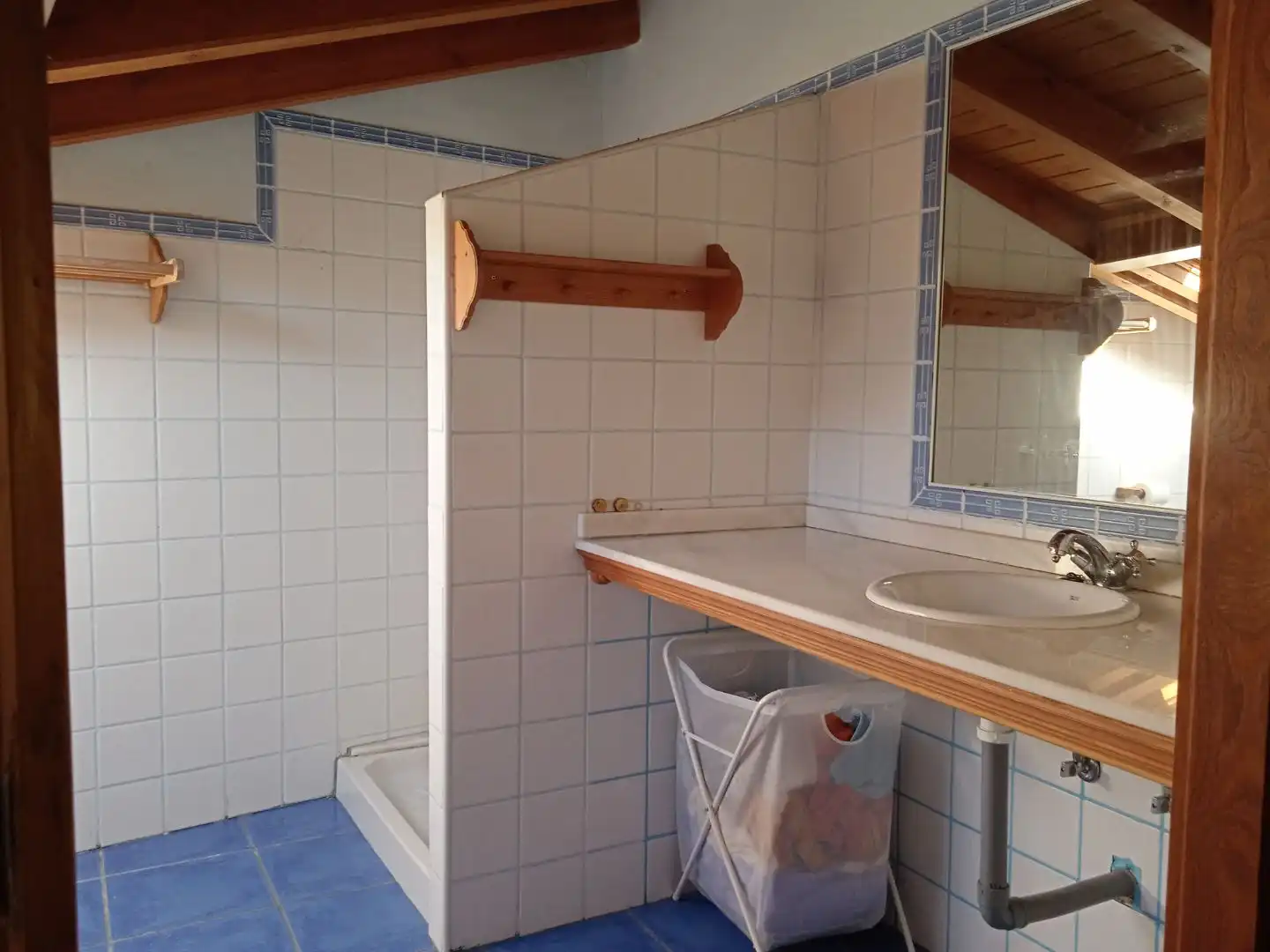 Badezimmer von Haus oder Chalet zum Verkauf in Jaraíz de la Vera mit Klimaanlage, Terrasse und Balkon