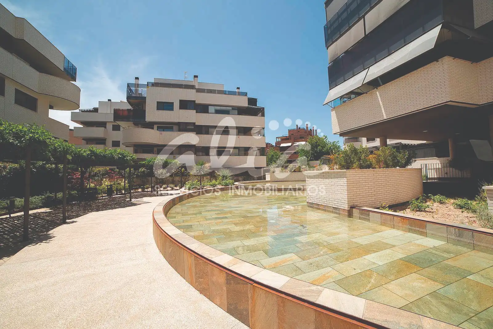 Vista exterior de Piso en venta en Pinto con Aire acondicionado, Calefacción y Parquet