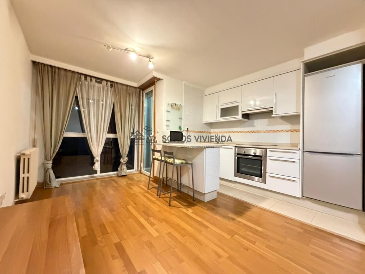 Cuina de Apartament en venda en Ourense Capital  amb Calefacció, Traster i Moblat