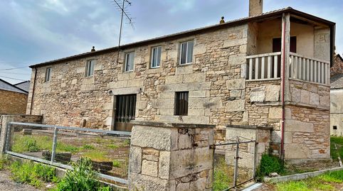 Casa en venta en Friol