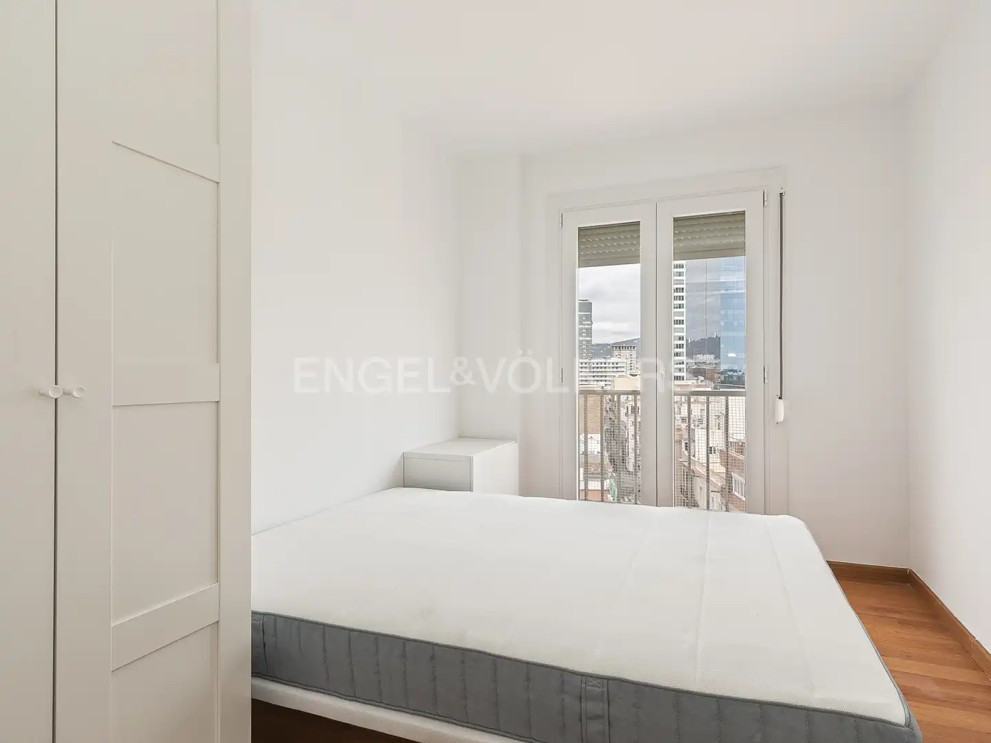 Bedroom of Flat for rent in Barcelona  with Air Conditioner, Heating and Parquet flooring