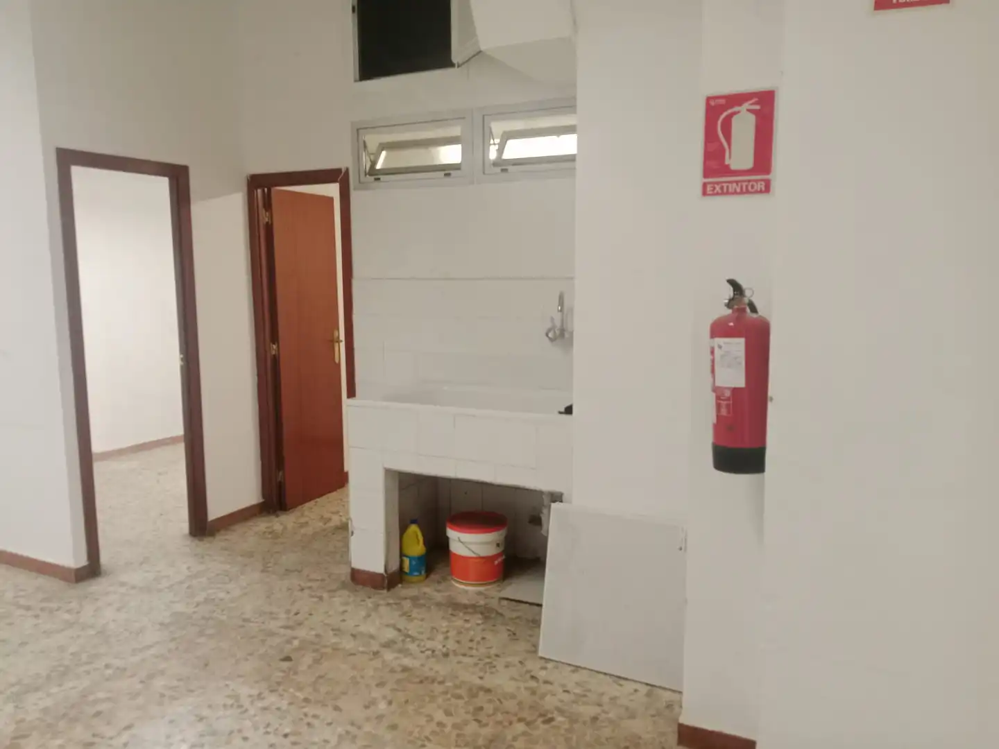 Local en venta en  Madrid Capital con Alarma