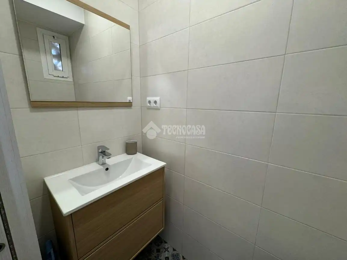 Baño de Piso en venta en Valencia con Aire acondicionado, Calefacción y Terraza