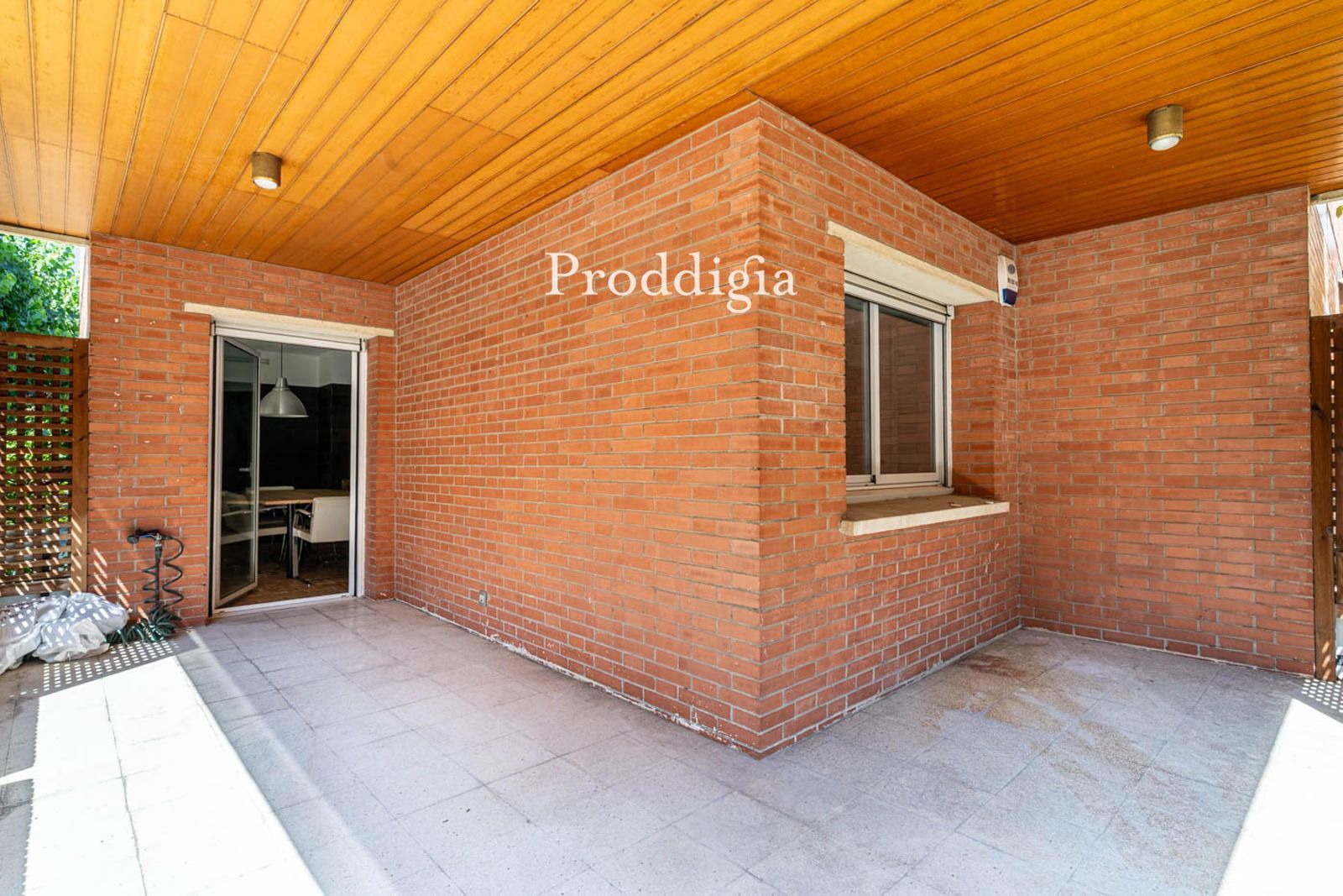 Vista exterior de Pis en venda en Sant Cugat del Vallès amb Aire condicionat, Calefacció i Terrassa