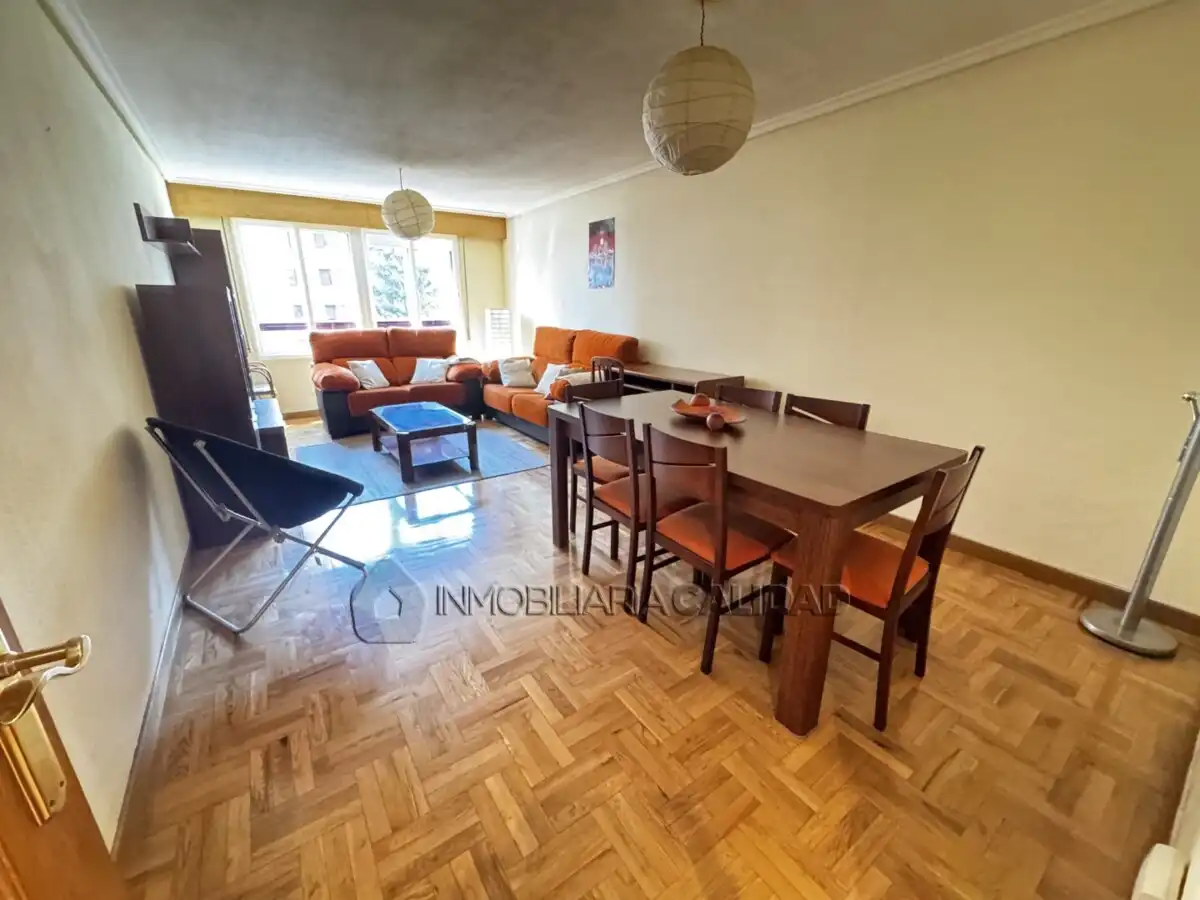 Sala de estar de Piso de alquiler en Burgos con Calefacción y Amueblado