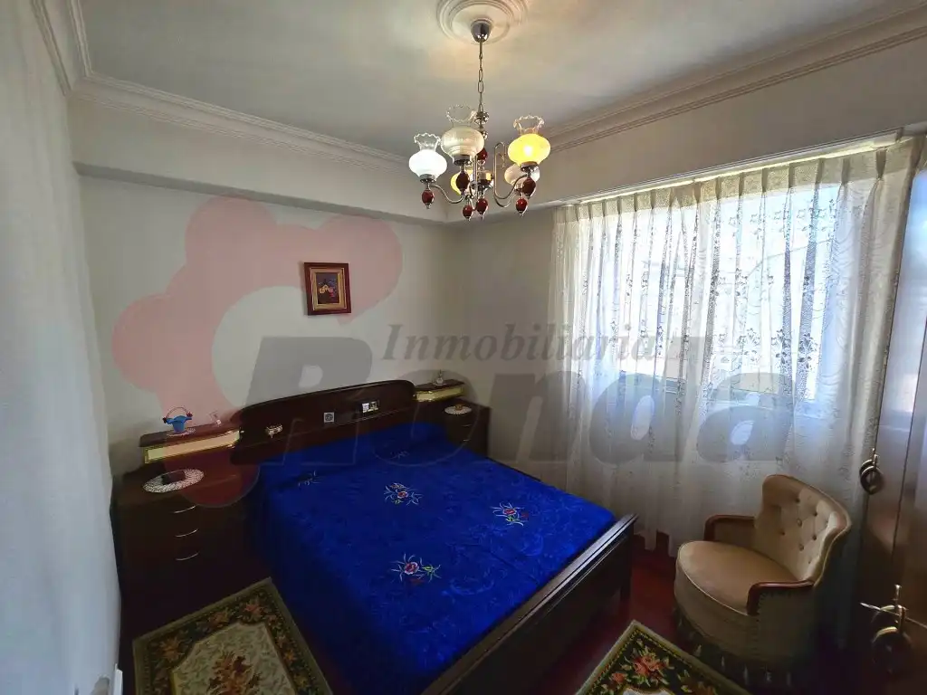 Bedroom of Flat for sale in Lugo