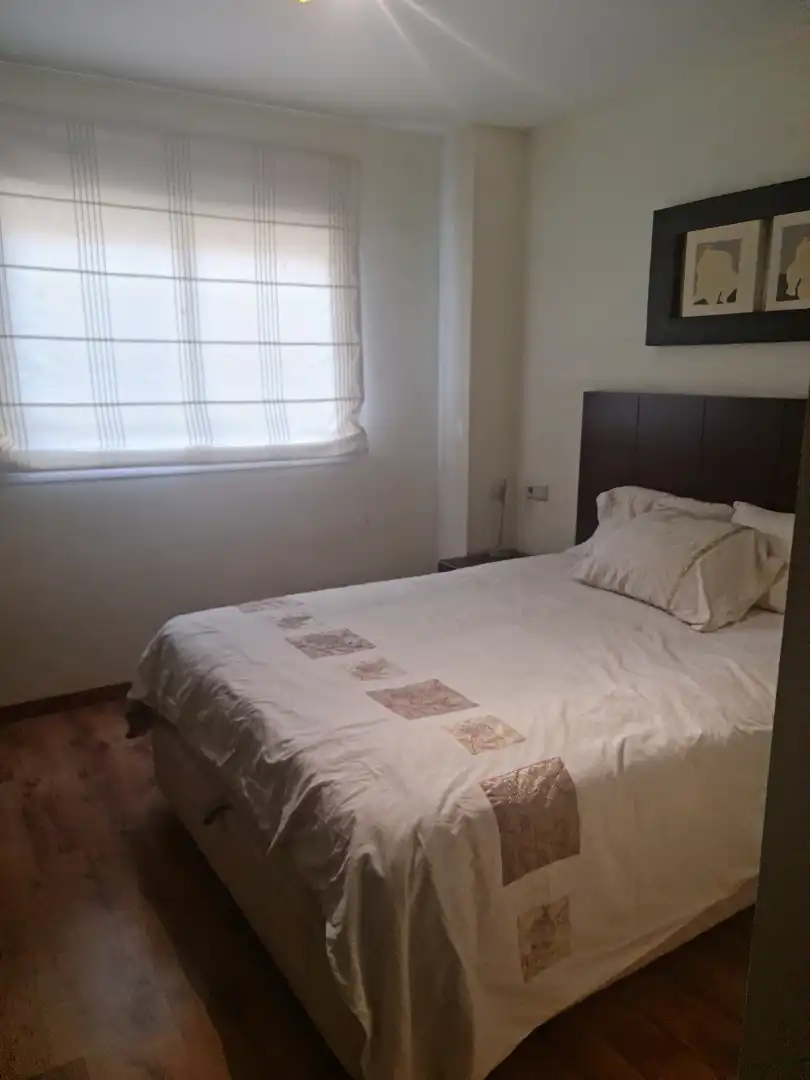 Dormitori de Pis de lloguer en Torremolinos amb Aire condicionat, Calefacció i Terrassa