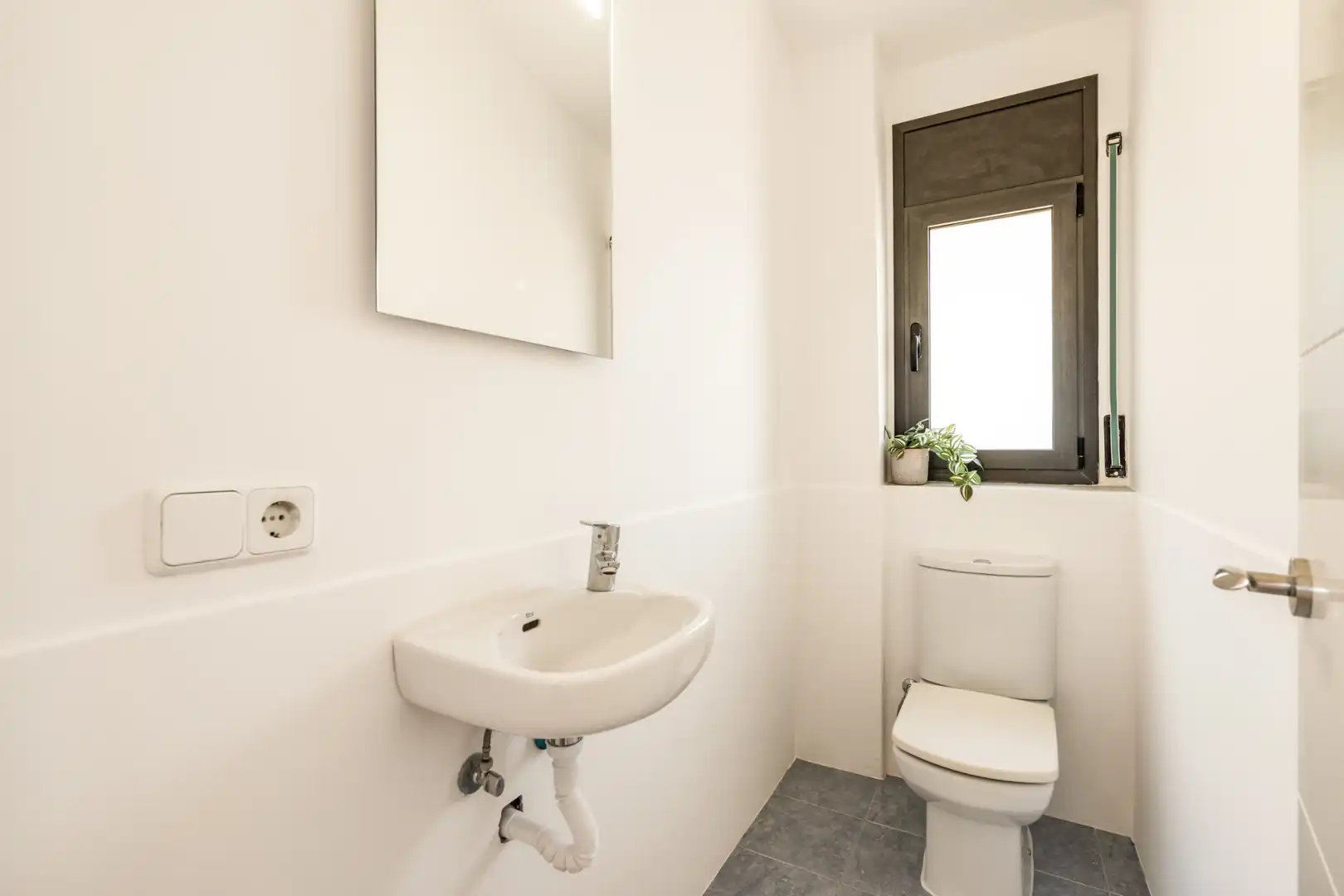Bathroom of Houses for sale in Lloret de Mar  with Air Conditioner, Heating and Private garden