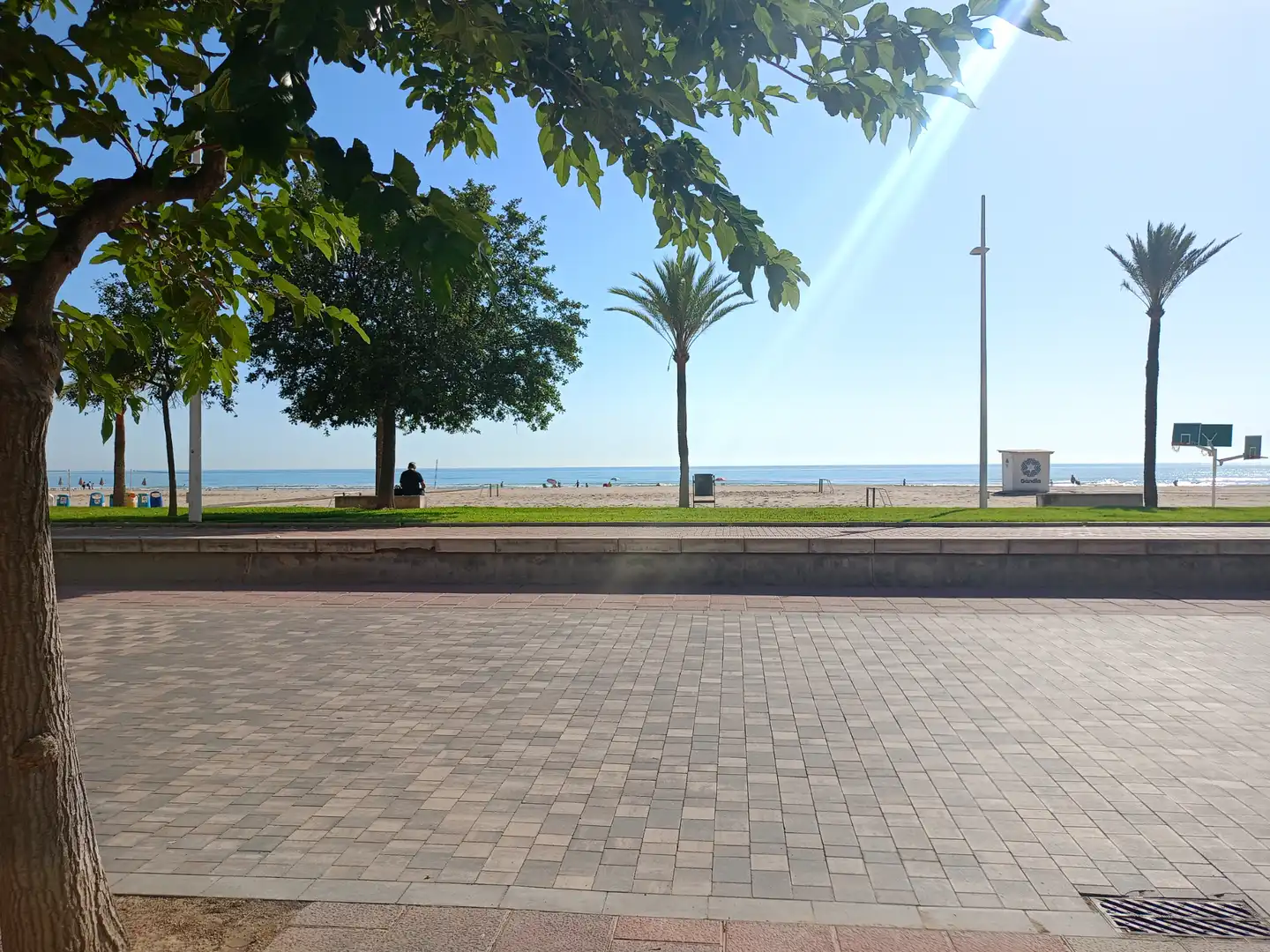 Außenansicht von Wohnung zum Verkauf in Gandia mit Klimaanlage, Terrasse und Möbliert