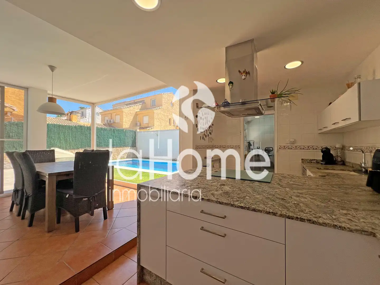Kitchen of Houses for sale in La Pobla de Vallbona  with Air Conditioner, Heating and Private garden