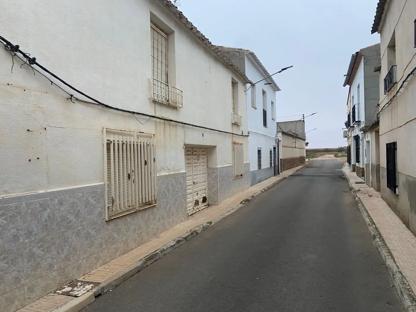 Vista exterior de Casa o xalet en venda en Granátula de Calatrava amb Jardí privat i Traster