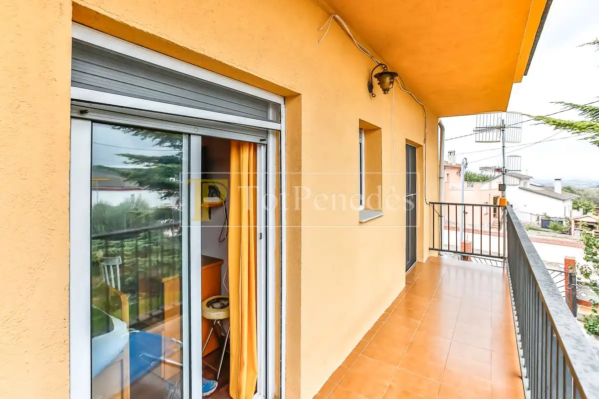 Balcony of Houses for sale in Torrelles de Foix  with Air Conditioner, Heating and Private garden