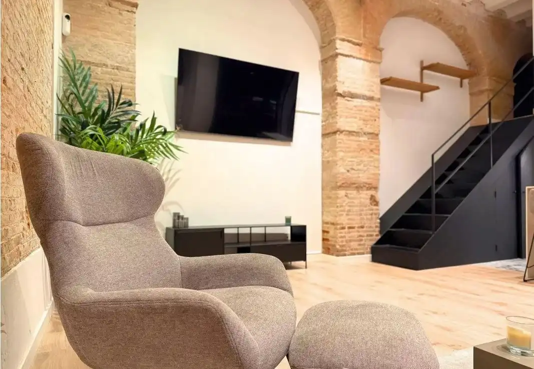 Sala d'estar de Dúplex en venda en Barcelona amb Aire condicionat, Calefacció i Moblat