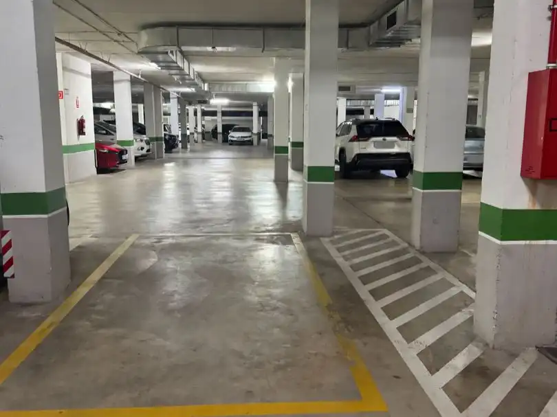 Parking de Garaje de alquiler en Poniente-Sur