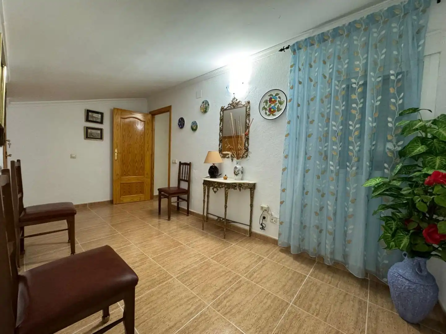 Sala d'estar de Casa adosada en venda en Villagarcía de la Torre amb Aire condicionat, Terrassa i Traster