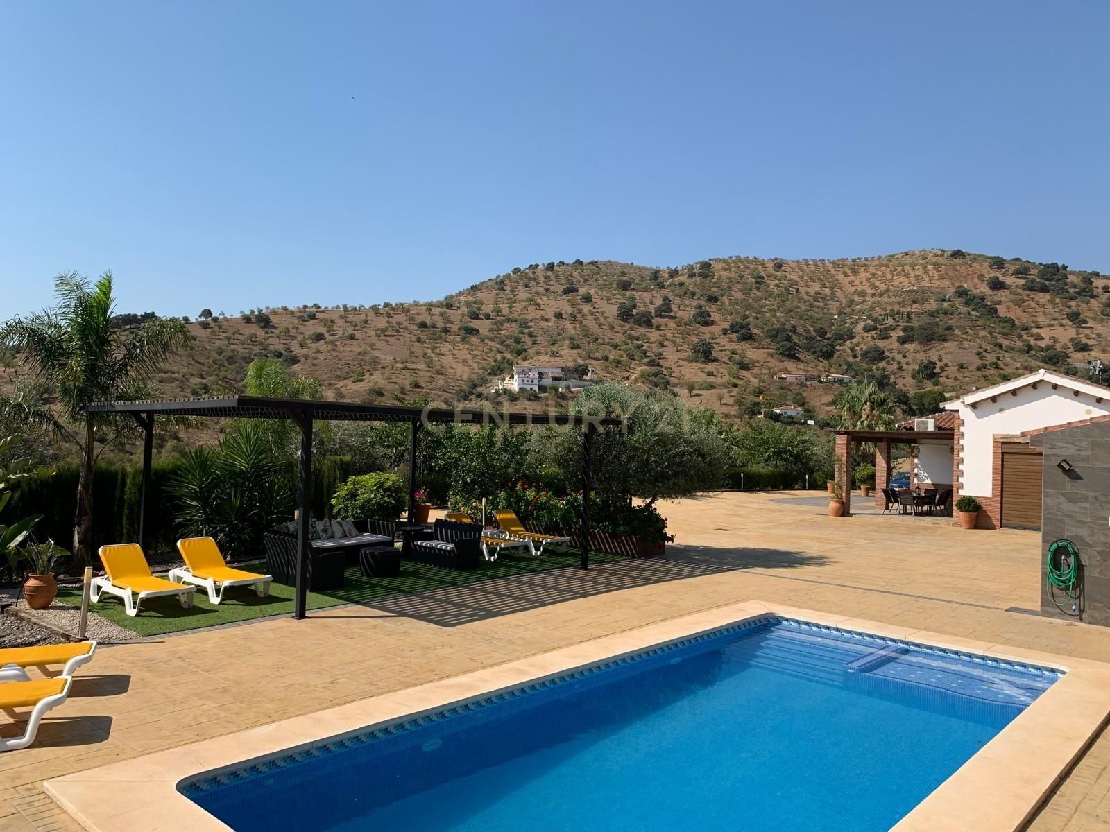 Piscina de Casa o chalet de alquiler en Casabermeja con Aire acondicionado, Jardín privado y Piscina