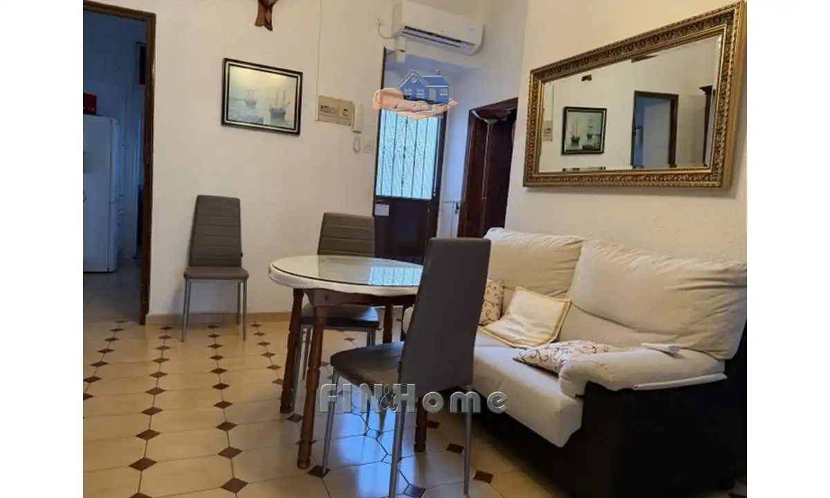 Sala de estar de Piso de alquiler en Sevilla con Aire acondicionado, Calefacción y Trastero