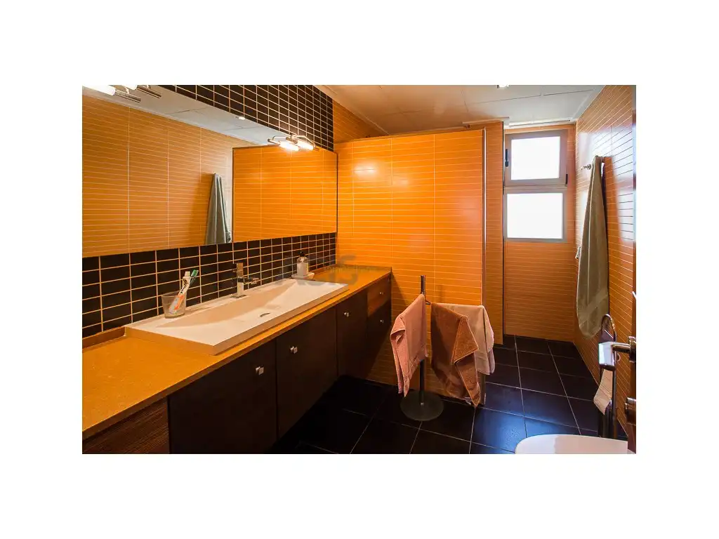 Baño de Casa o chalet en venta en L'Alcúdia con Aire acondicionado, Jardín privado y Terraza